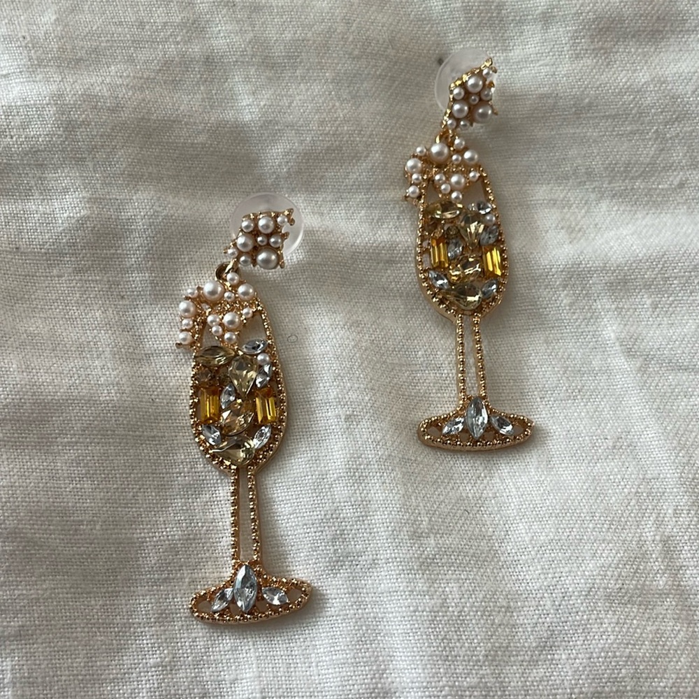CHAMPAGNE STATEMENT EARRINGS